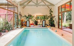 Cozy Mansion In Jaudrais With Private Pool